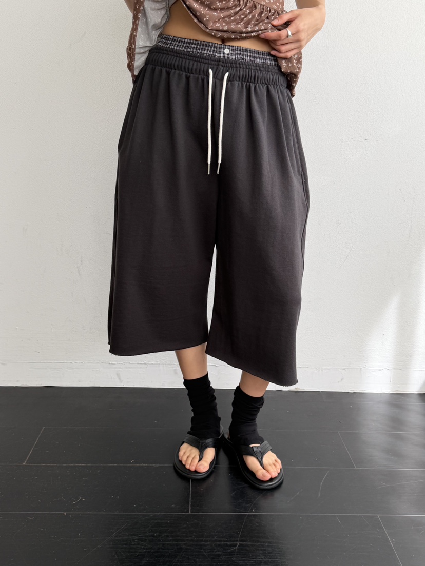 KARE/WEREPIECE韓國東大門直郵女士新品職業熱賣26春夏短褲KARE/WEREPIECE短褲