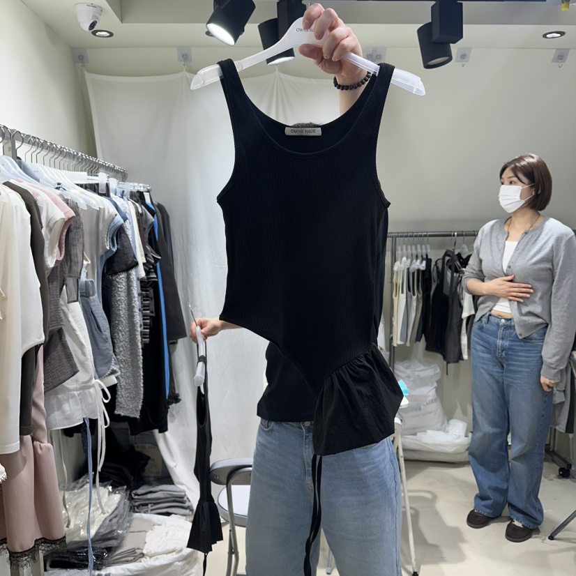 OWNS東大門實拍韓國女裝新款熱賣26春夏時尚人氣吊帶背心OWNS HAUS吊帶/背心圖色4黑色
