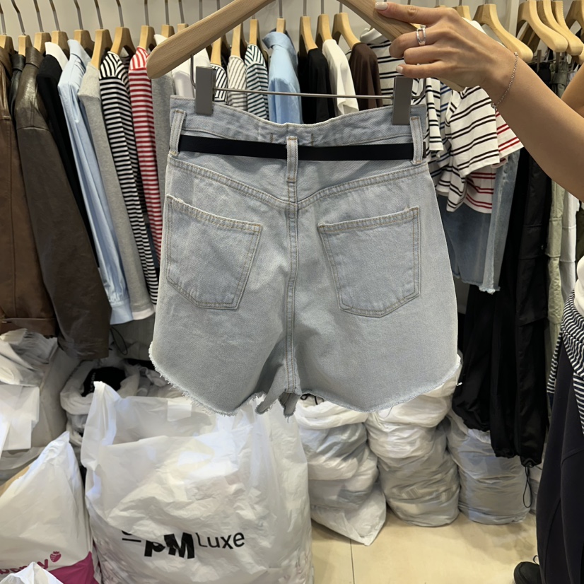 Q C韓國直郵實拍女裝新品熱賣推薦26夏季職業短褲含腰帶Republlc of qc短褲