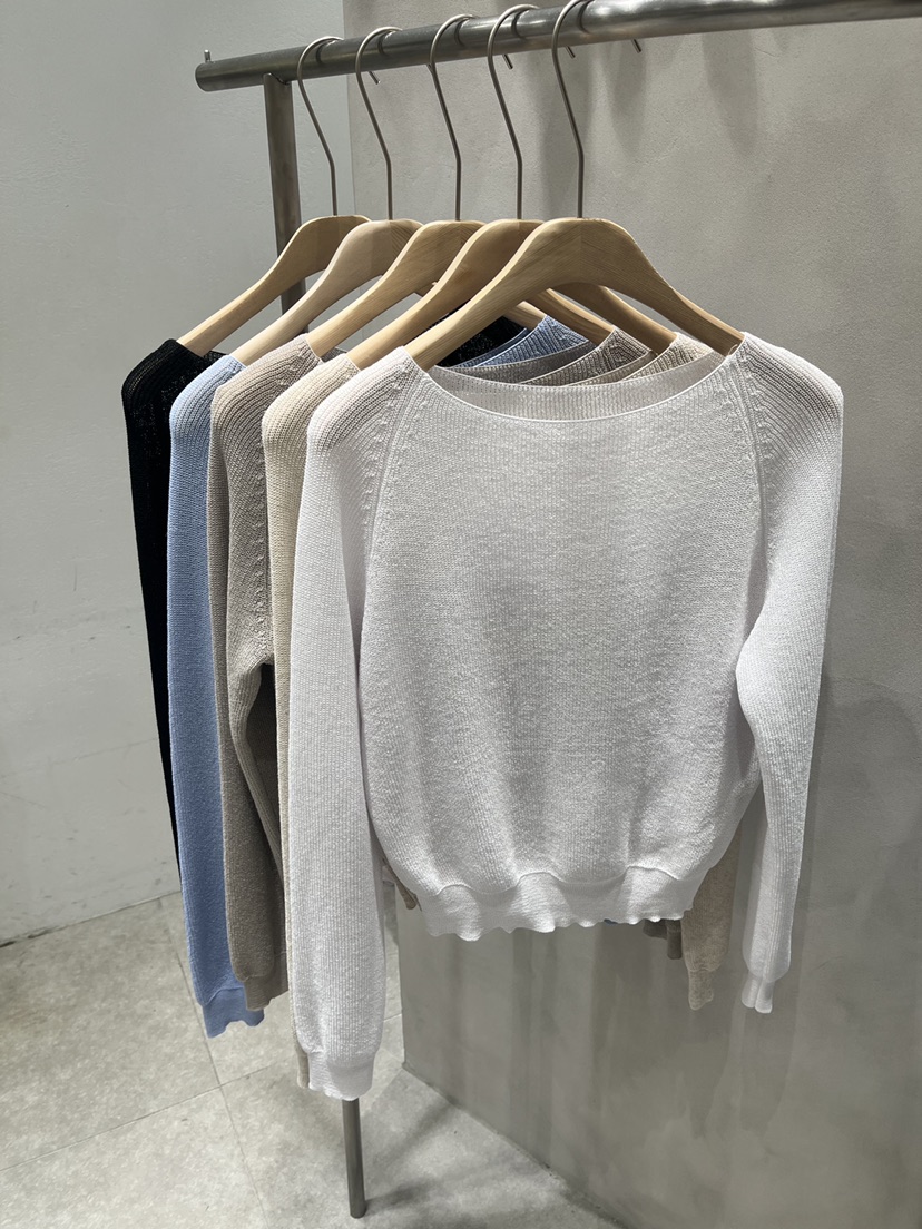 EVERCOMMERCE METICULOUSLY DESIGNED韓國代購女裝新款人氣針織衫EVERCOMMERCE METICULOUSLY DESIGNED針織衫