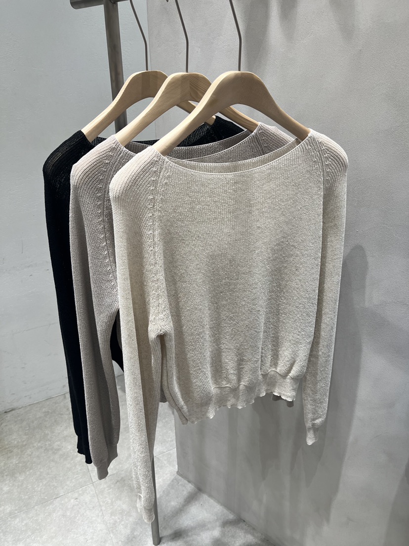 EVERCOMMERCE METICULOUSLY DESIGNED韓國代購女裝新款人氣針織衫EVERCOMMERCE METICULOUSLY DESIGNED針織衫