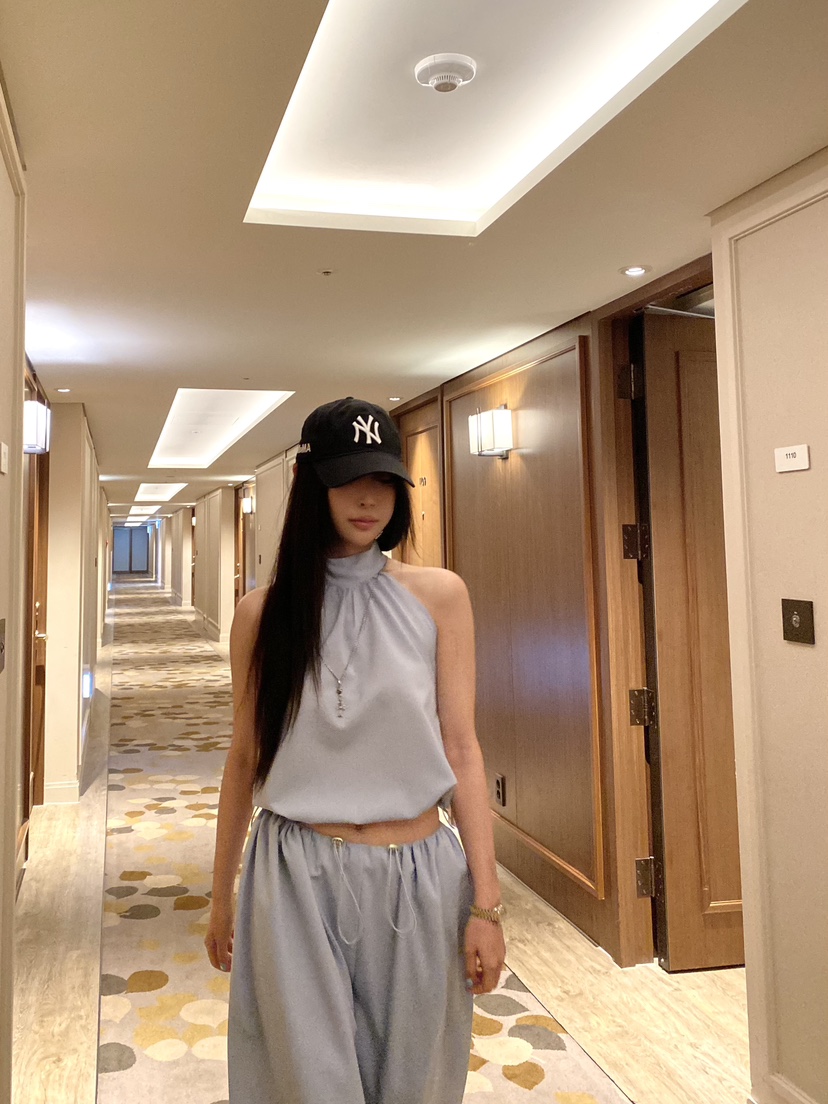FOUREIGHT韓國代購女裝新款人氣26春夏職業熱賣推薦吊帶背心FOUR EIGHT吊帶/背心