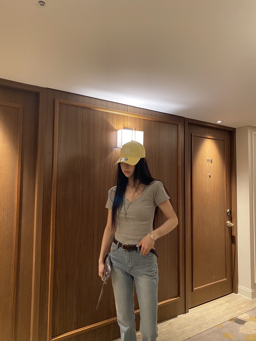 FOUREIGHT韓國直郵實拍女裝新品26春夏時尚人氣熱賣休閑T恤FOUR EIGHTT恤