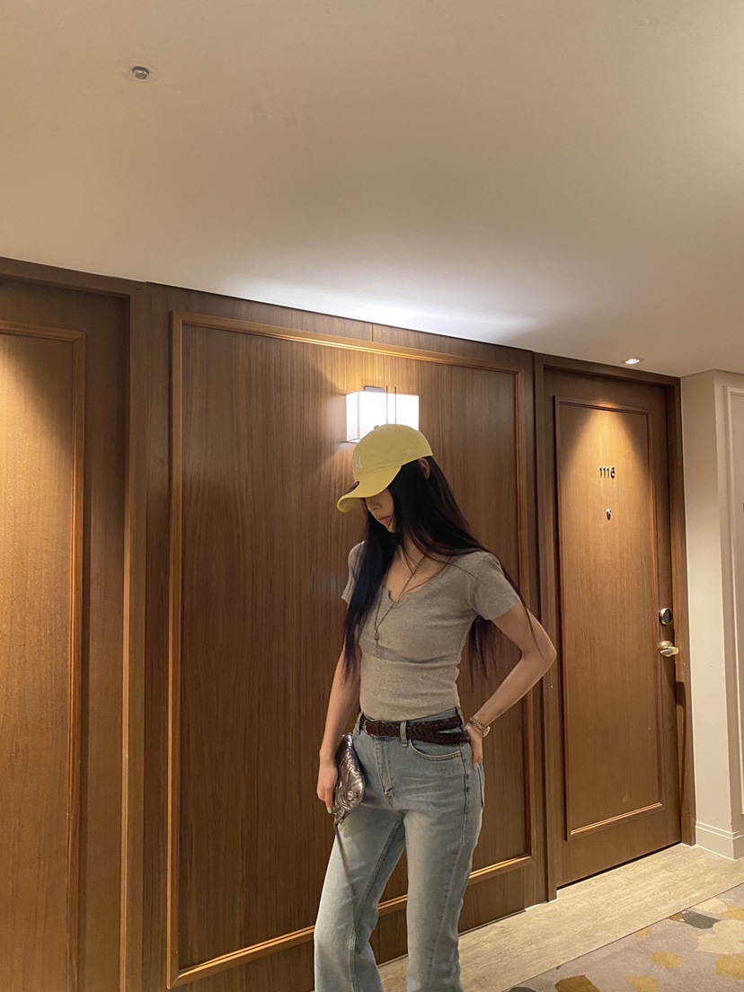 FOUREIGHT韓國直郵實拍女裝新品26春夏時尚人氣熱賣休閑T恤FOUR EIGHTT恤