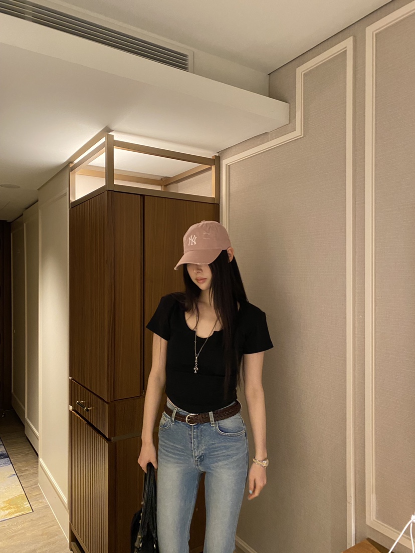 FOUREIGHT韓國直郵實拍女裝新品26春夏時尚人氣熱賣休閑T恤FOUR EIGHTT恤