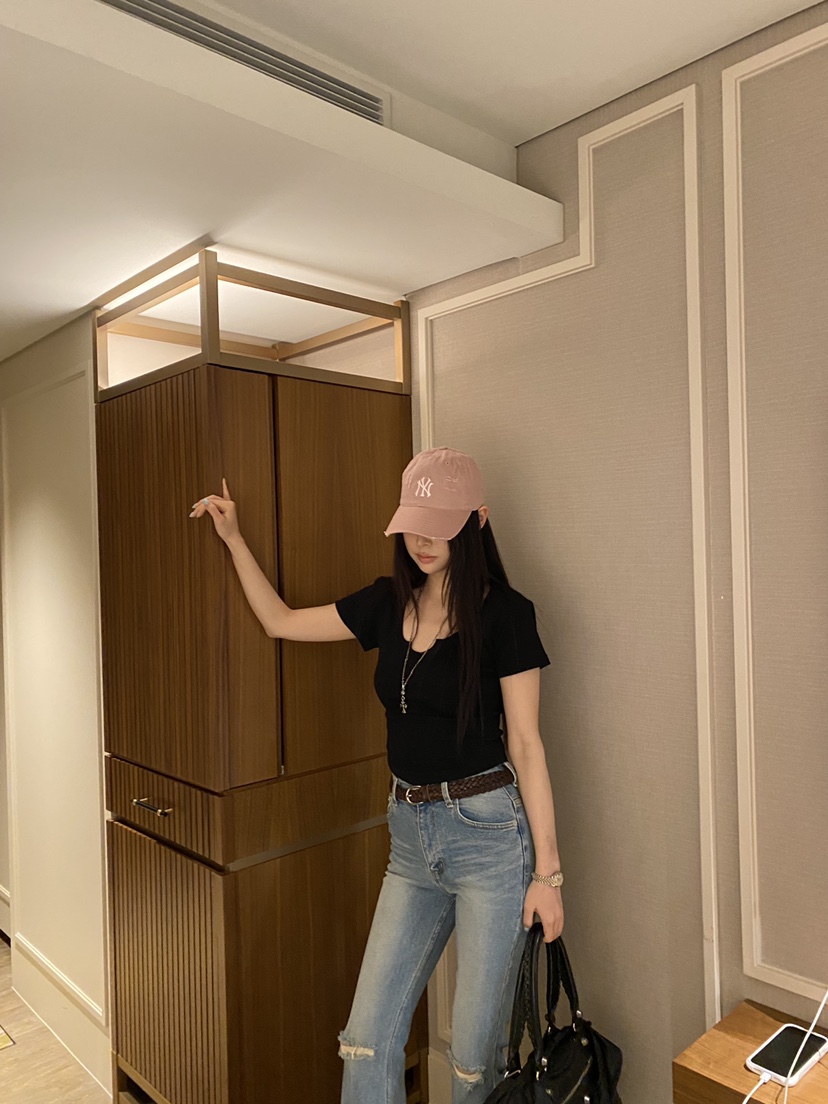 FOUREIGHT韓國直郵實拍女裝新品26春夏時尚人氣熱賣休閑T恤FOUR EIGHTT恤