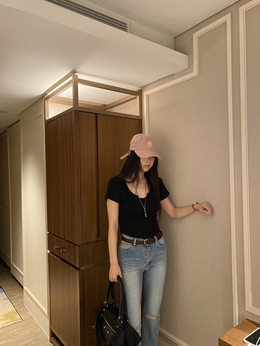 FOUREIGHT韓國直郵實拍女裝新品26春夏時尚人氣熱賣休閑T恤FOUR EIGHTT恤