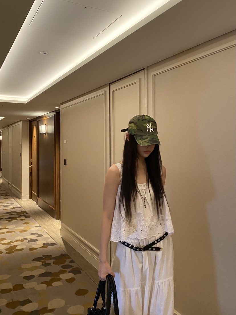 FOUREIGHT韓國東大門直郵女裝新款時尚人氣推薦26春夏吊帶背心FOUR EIGHT吊帶/背心