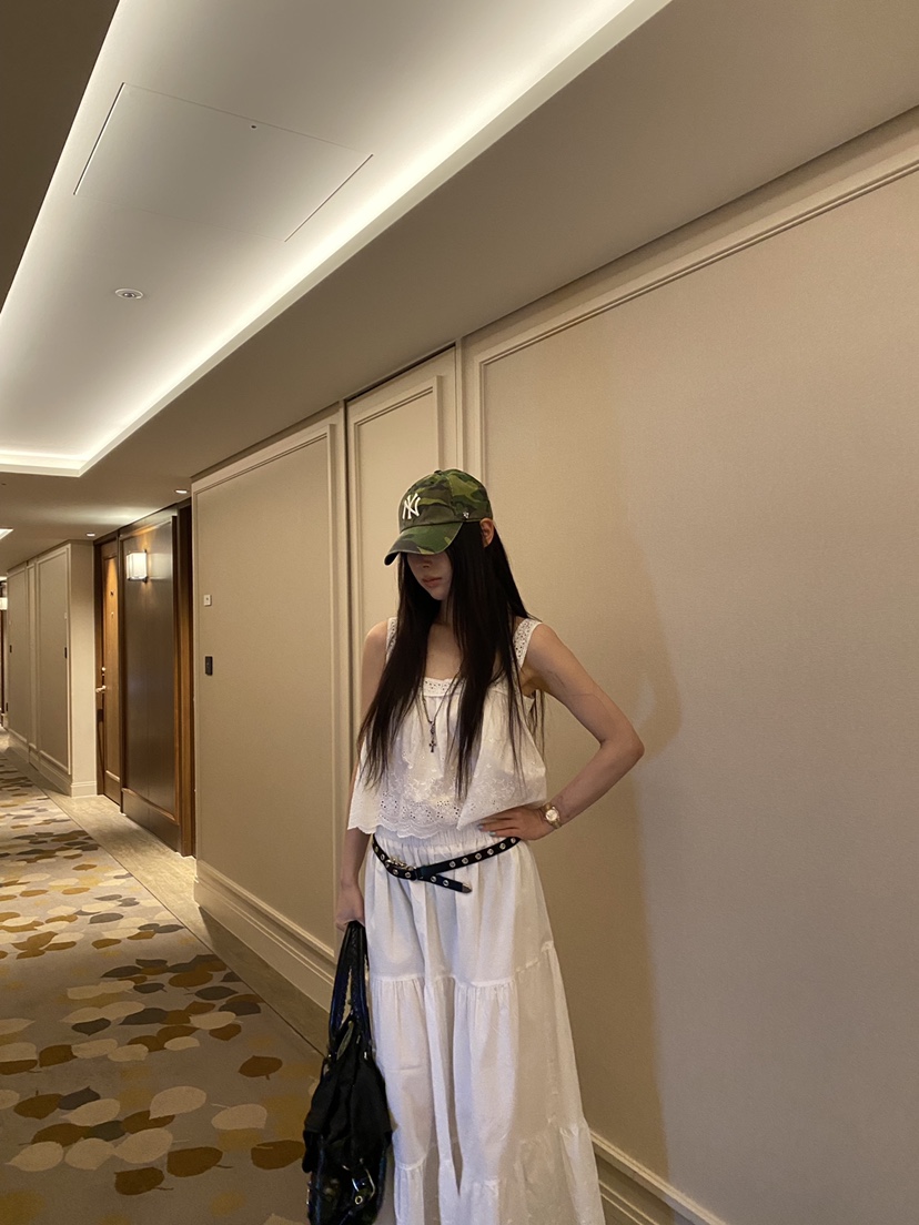FOUREIGHT韓國東大門直郵女裝新款時尚人氣推薦26春夏吊帶背心FOUR EIGHT吊帶/背心
