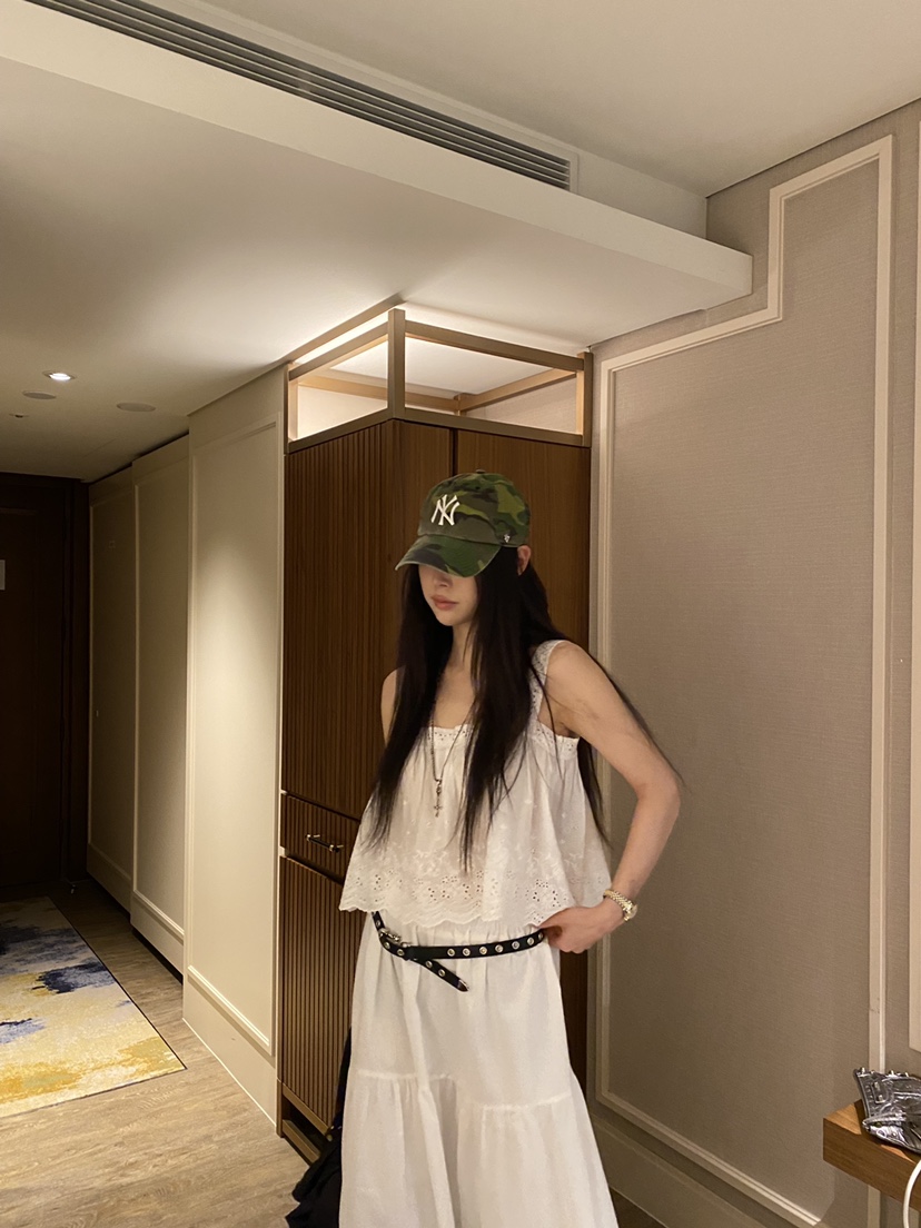 FOUREIGHT韓國東大門直郵女裝新款時尚人氣推薦26春夏吊帶背心FOUR EIGHT吊帶/背心