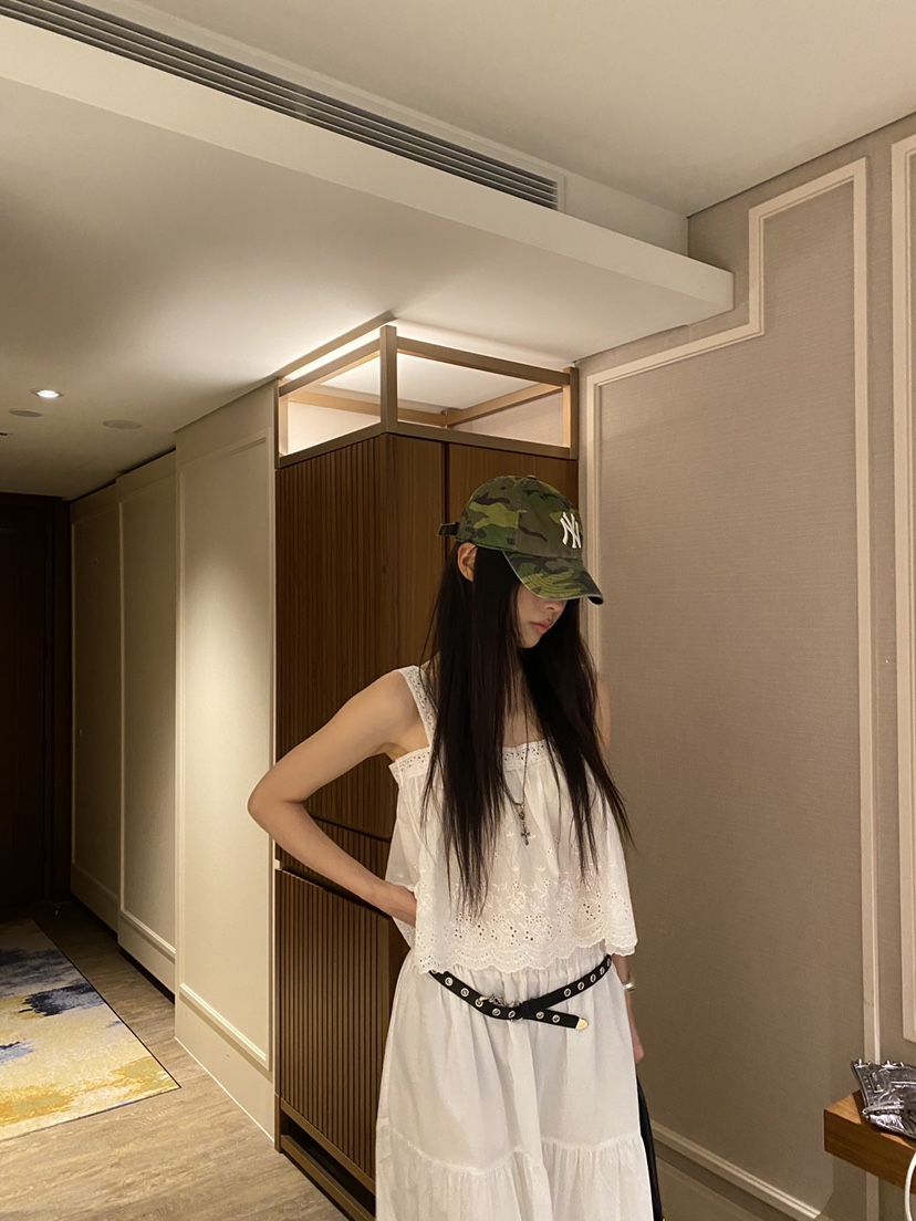 FOUREIGHT韓國東大門直郵女裝新款時尚人氣推薦26春夏吊帶背心FOUR EIGHT吊帶/背心