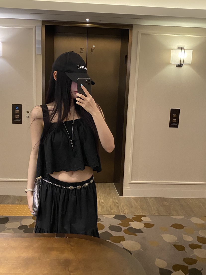 FOUREIGHT韓國東大門直郵女裝新款時尚人氣推薦26春夏吊帶背心FOUR EIGHT吊帶/背心