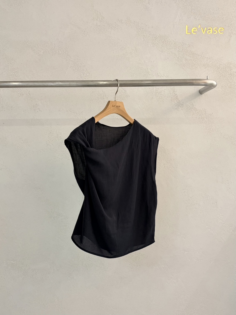LE VASE韓國直郵女裝新品26春夏熱賣職業時尚推薦吊帶背心LE VASE吊帶/背心