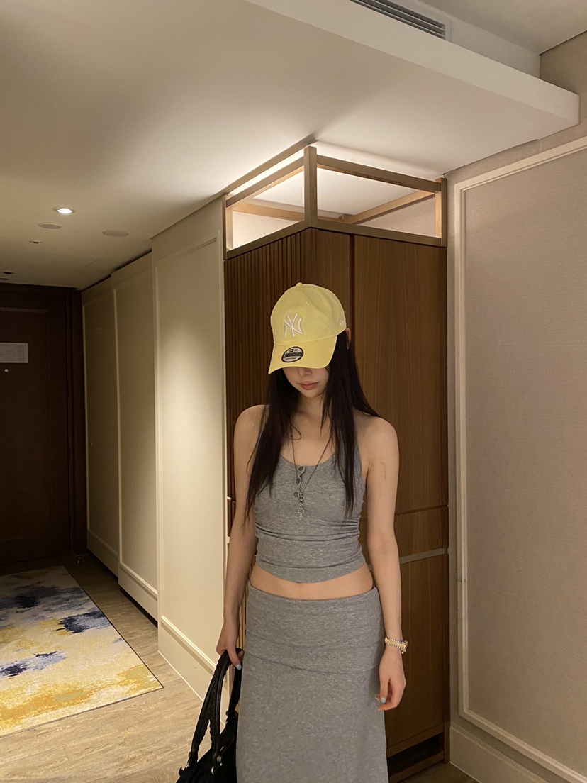 FOUREIGHT韓國直郵女裝新品人氣熱賣時尚職業26夏季吊帶背心FOUR EIGHT吊帶/背心