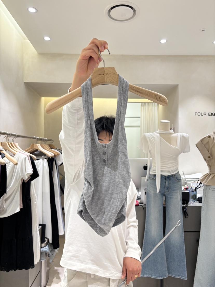 FOUREIGHT韓國直郵女裝新品人氣熱賣時尚職業26夏季吊帶背心FOUR EIGHT吊帶/背心圖色2