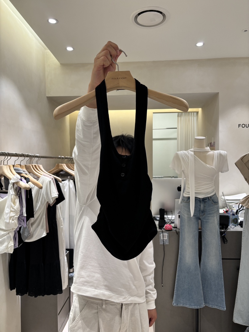 FOUREIGHT韓國直郵女裝新品人氣熱賣時尚職業26夏季吊帶背心FOUR EIGHT吊帶/背心圖色3
