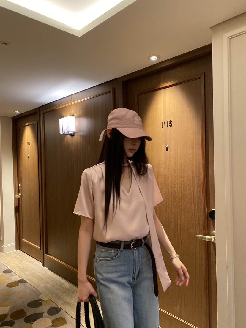 FOUREIGHT韓國東大門直郵女裝新款休閑熱賣推薦襯衫蕾絲衫FOUR EIGHT襯衫/蕾絲衫