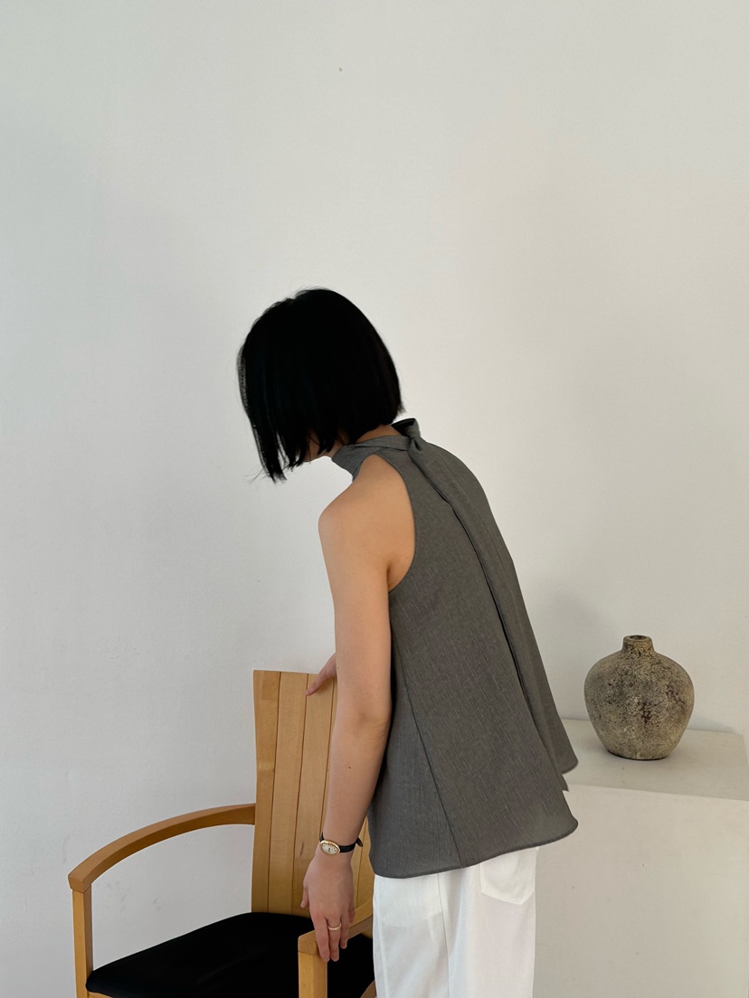 LE VASE韓國直郵女裝新款推薦人氣26夏季熱賣吊帶背心系帶LE VASE吊帶/背心