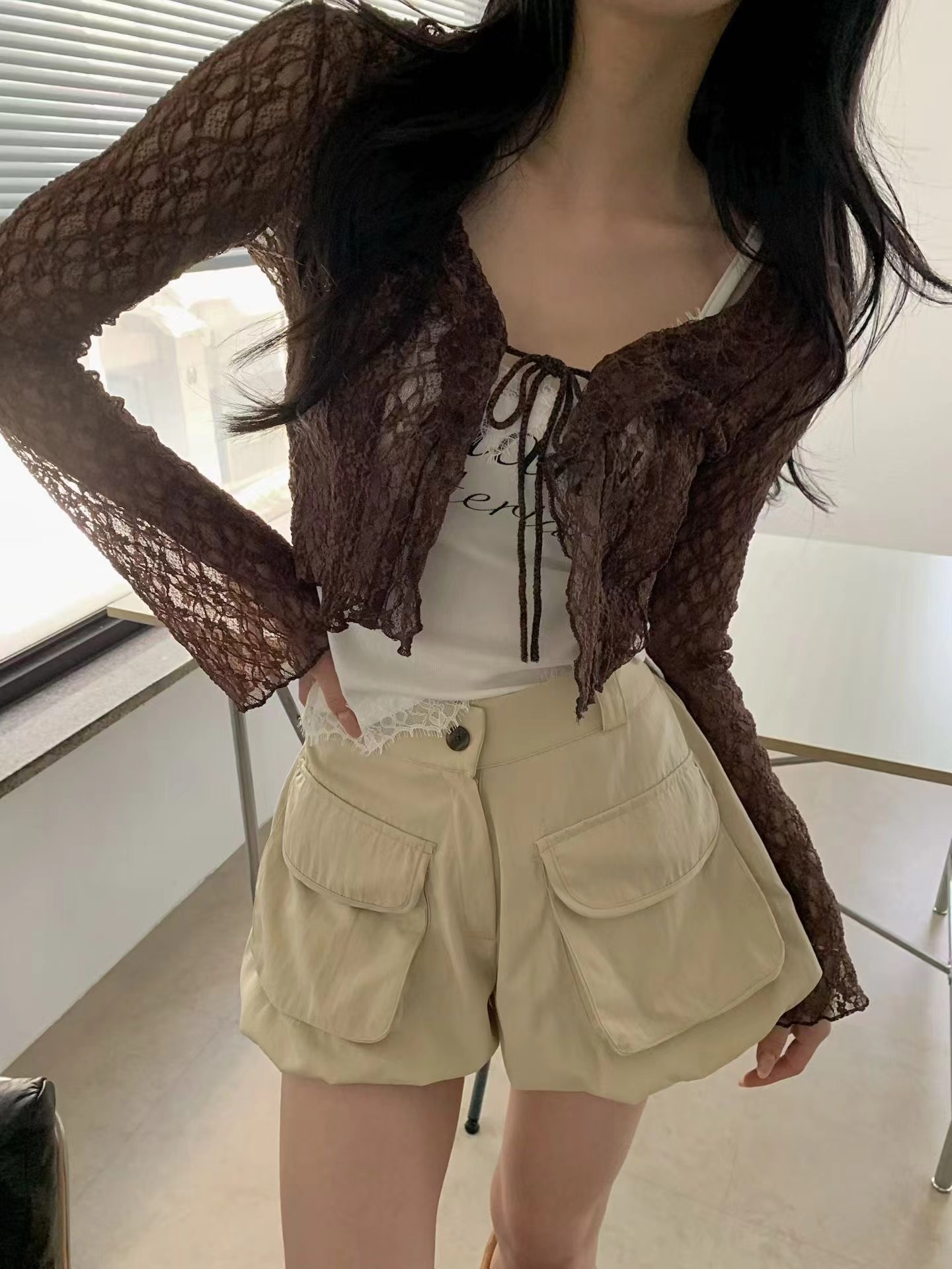 BLACK LINE東大門實拍韓國女士新款26春夏襯衫蕾絲衫不含內搭柔軟蕾絲BLACK LINE襯衫/蕾絲衫