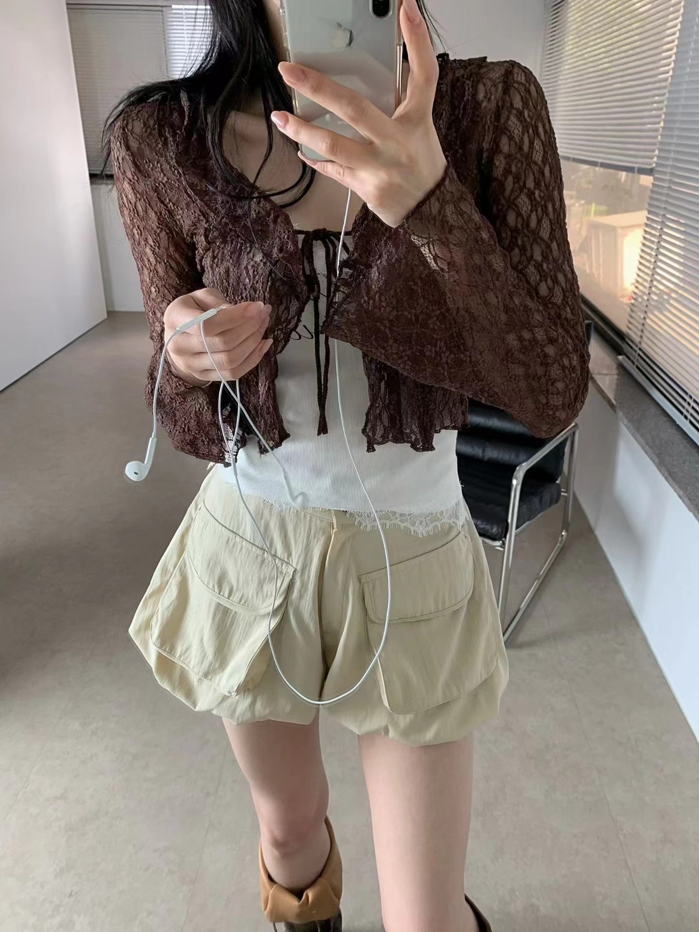 BLACK LINE東大門實拍韓國女士新款26春夏襯衫蕾絲衫不含內搭柔軟蕾絲BLACK LINE襯衫/蕾絲衫圖色1