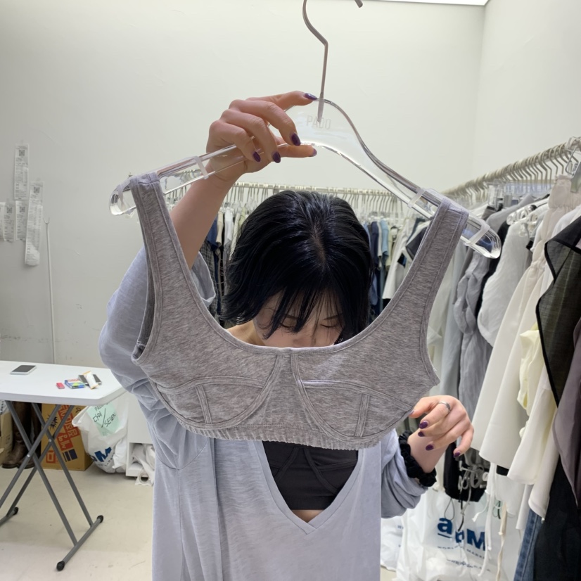 PADO東大門實拍韓國女士新品26春夏推薦時尚吊帶背心絲綢PADO吊帶/背心圖色2