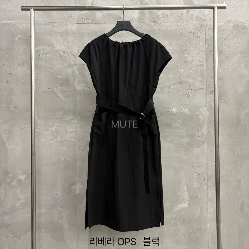 MUTE-P韓國直郵女士新款推薦26夏季時尚熱賣人氣26春夏連衣裙MUTE連衣裙圖色4黑色