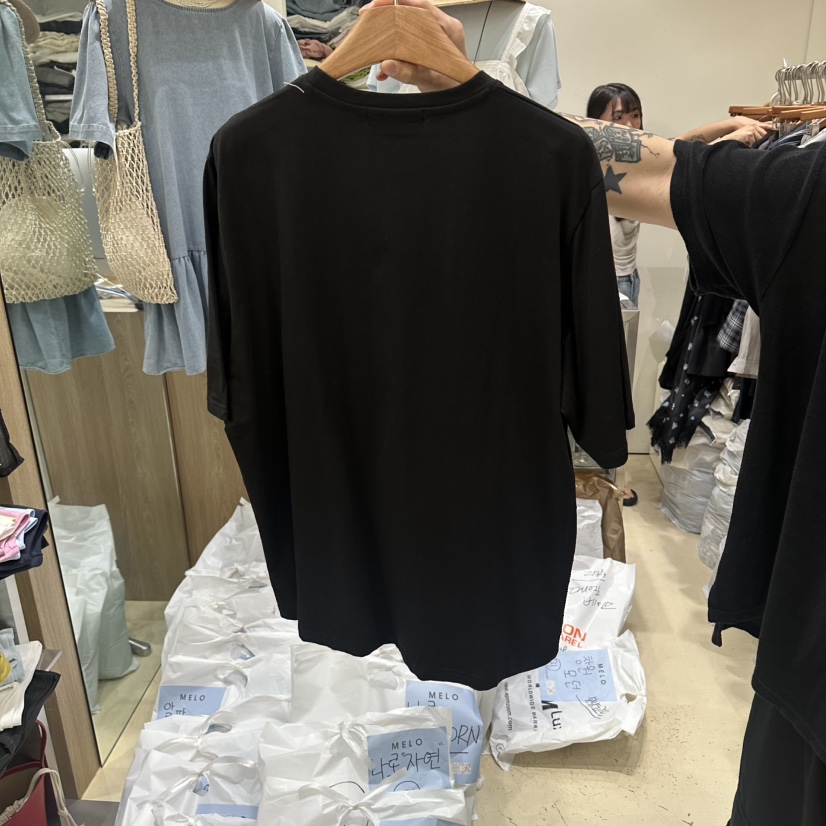 MELO韓國東大門代購女士新款26春夏推薦休閑T恤不含圍巾狗狗MELOT恤