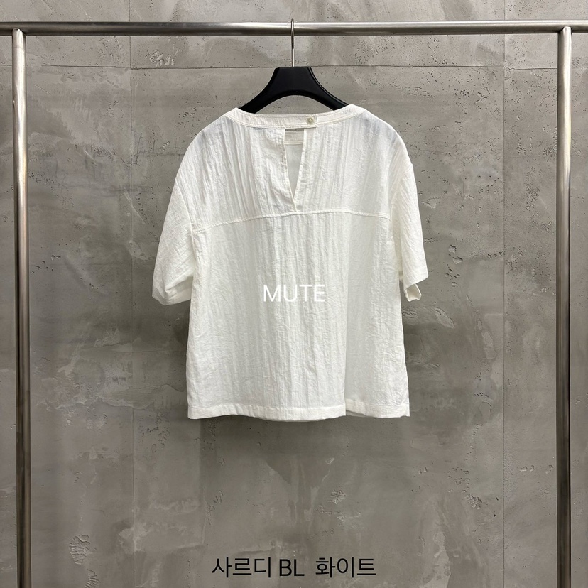 MUTE-P韓國直郵女士新款熱賣時尚推薦人氣職業襯衫蕾絲衫MUTE襯衫/蕾絲衫