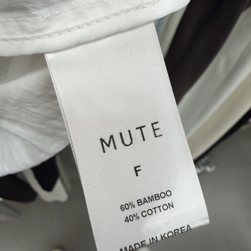 MUTE-P韓國直郵女士新款熱賣時尚推薦人氣職業襯衫蕾絲衫MUTE襯衫/蕾絲衫