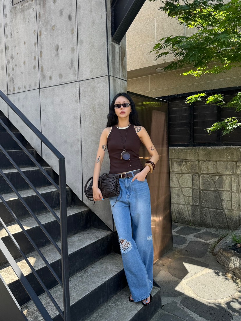 LIMLIMLIM東大門實拍韓國女裝新品休閑牛仔褲不含腰帶復古破洞LIM LIM LIM牛仔褲