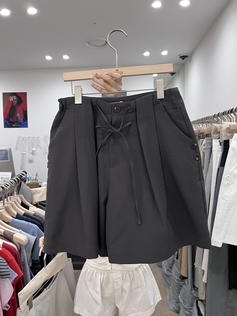 BRELLIN韓國東大門代購女裝新品時尚職業休閑推薦熱賣短褲BRELLIN短褲圖色2