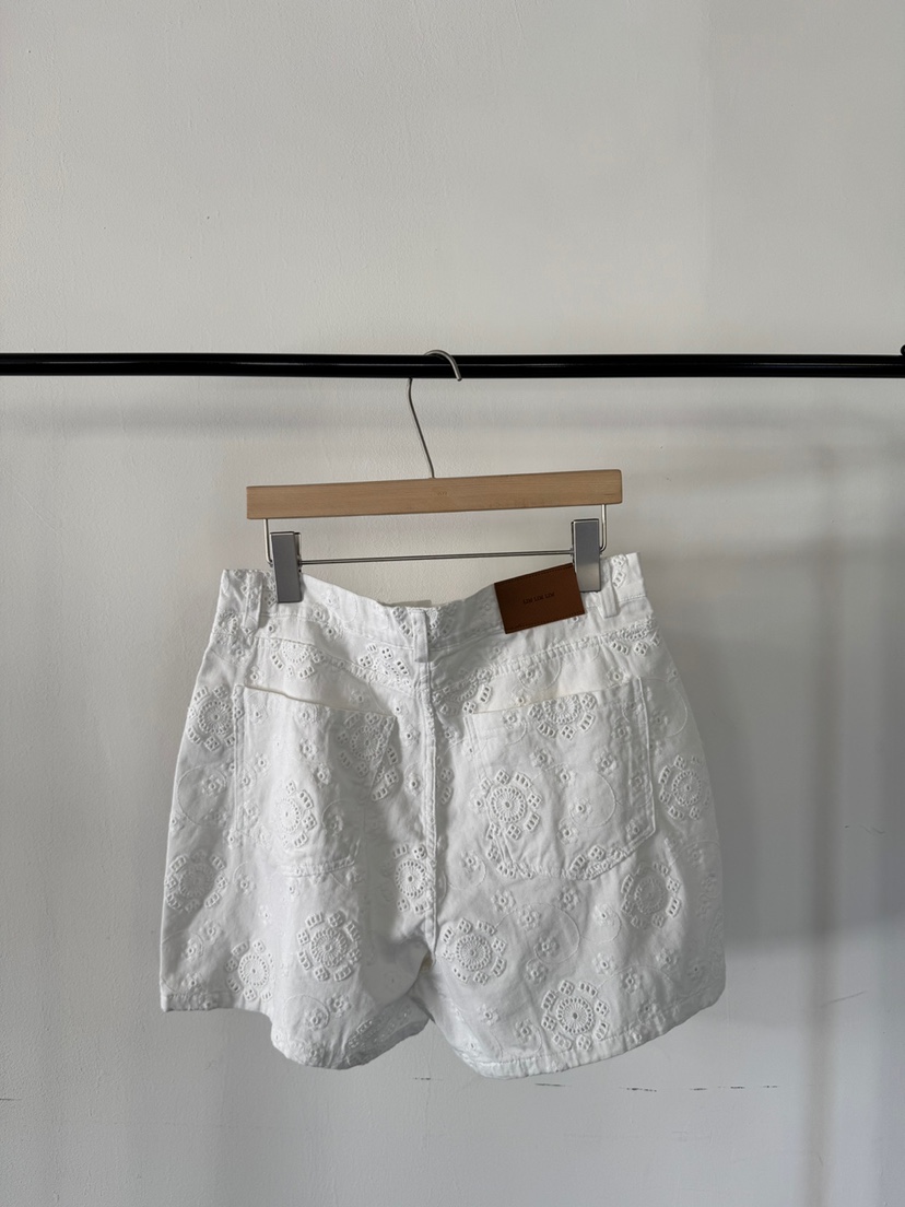 LIMLIMLIM韓國東大門代購女士新品26春夏短褲不含腰帶刺繡LIM LIM LIM短褲