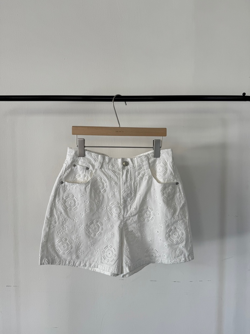LIMLIMLIM韓國東大門代購女士新品26春夏短褲不含腰帶刺繡LIM LIM LIM短褲圖色1