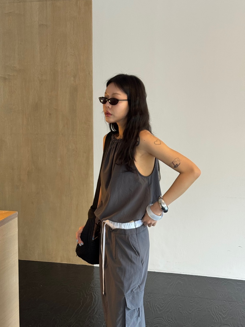 LIMLIMLIM韓國東大門代購女士新款推薦休閑熱賣26夏季吊帶背心LIM LIM LIM吊帶/背心