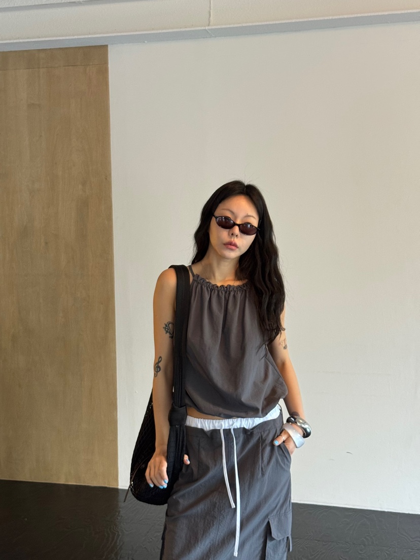 LIMLIMLIM韓國東大門代購女士新款推薦休閑熱賣26夏季吊帶背心LIM LIM LIM吊帶/背心圖色2