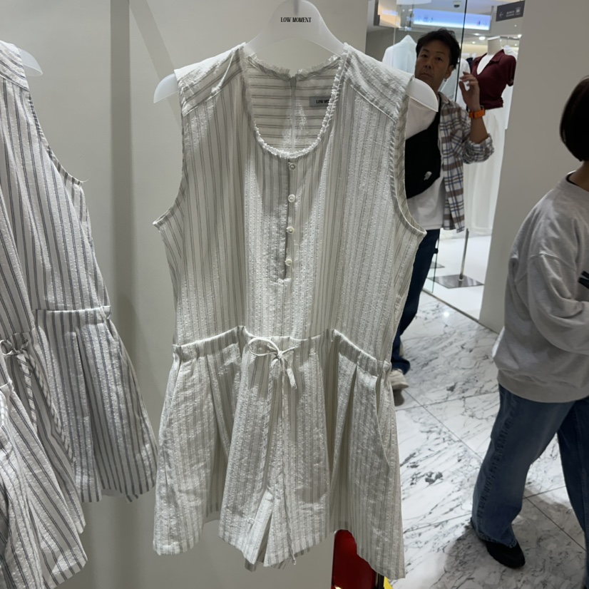 LOW MOMENT韓國直郵女士新款熱賣休閑人氣26春夏推薦連體褲LOW MOMENT連體褲圖色2米色