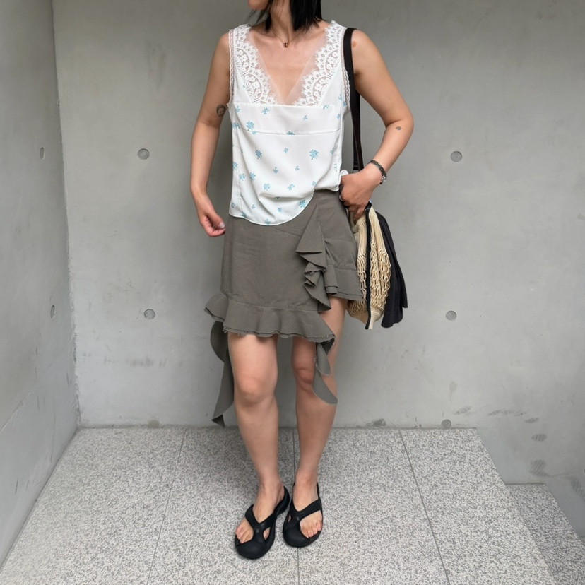 OLI SEOUL東大門實拍韓國女裝新款時尚職業人氣吊帶背心OLI SEOUL吊帶/背心