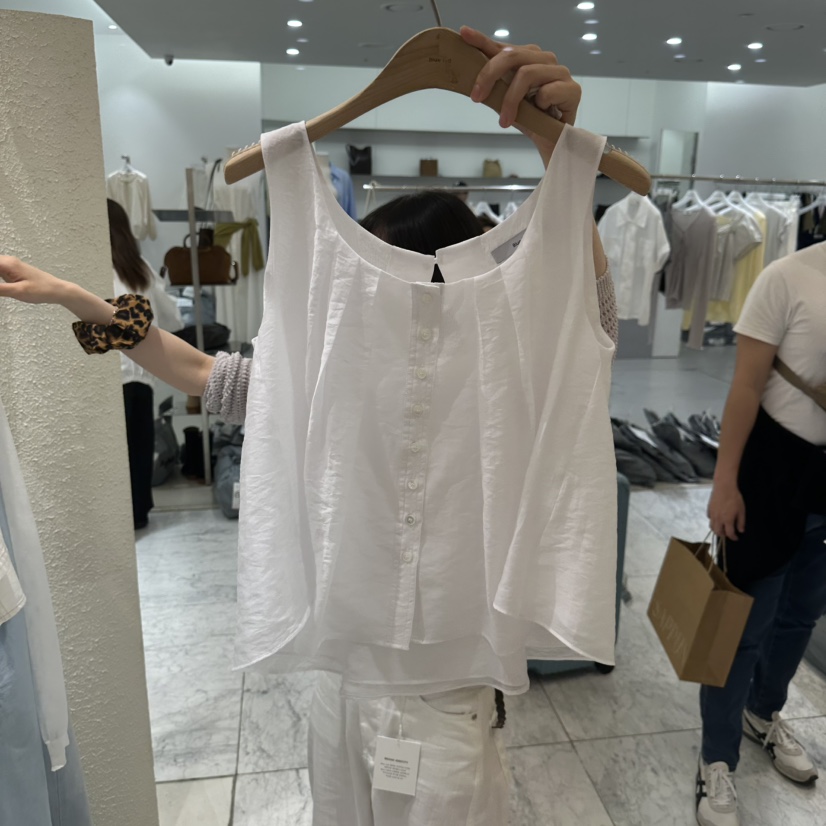 BLUEI-D/N SHARP東大門實拍韓國女裝新品26夏季吊帶背心Blue i-d/N SHARP吊帶/背心圖色1