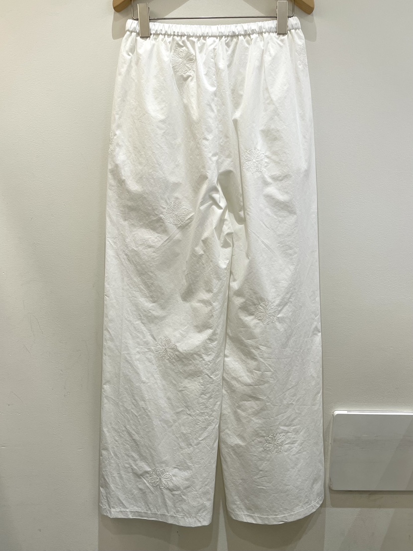 OBSESS韓國代購女裝新品人氣熱賣休閑職業推薦休閑褲花朵OBSESS/EARLY BIRD休閑褲