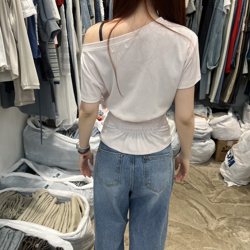 ALMOND PEPE東大門實拍韓國女裝新款熱賣人氣休閑推薦T恤ALMOND PEPET恤