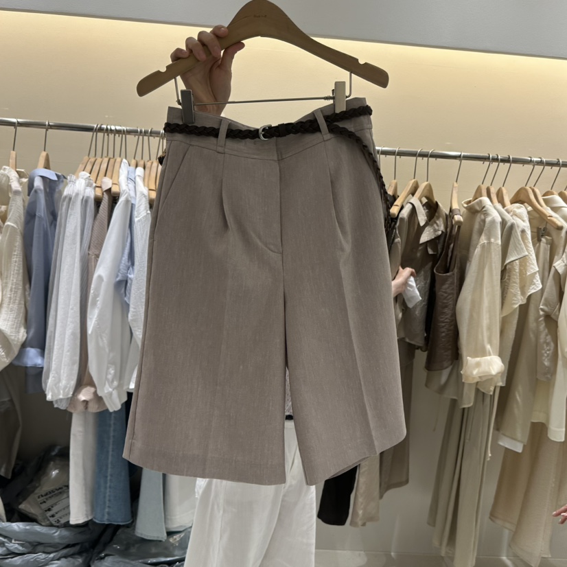 BLUEI-D/N SHARP韓國東大門直郵女士新品推薦短褲不含腰帶Blue i-d/N SHARP短褲圖色1