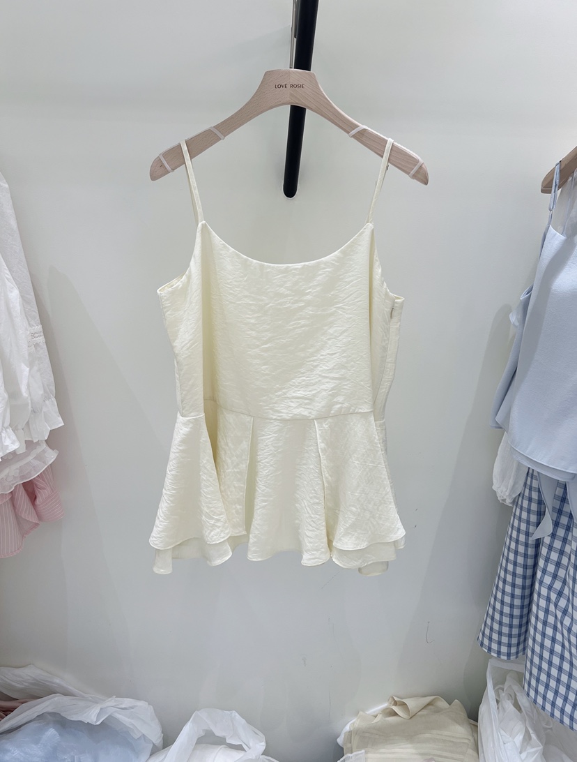 LOVE ROSIE韓國東大門代購女士新品26春夏休閑人氣吊帶背心LOVE ROSIE吊帶/背心圖色1