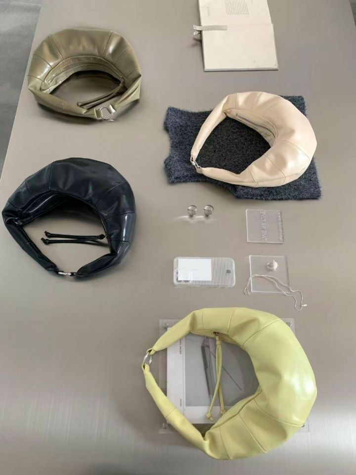 TROUVAILLE韓國東大門直郵女士新款職業時尚26春夏單肩斜跨包TROUVAILLE單肩/斜跨包