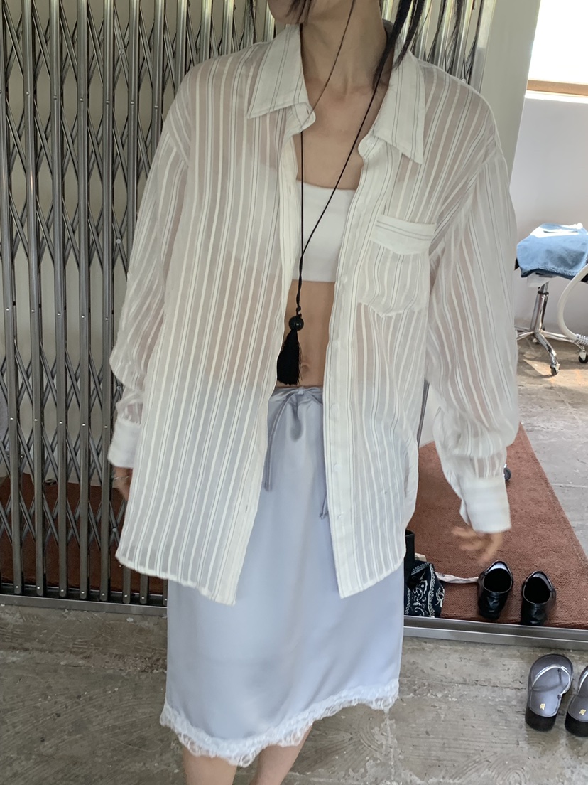 VAARA韓國代購女士新款人氣職業熱賣26春夏襯衫蕾絲衫亞麻條紋VAARA襯衫/蕾絲衫