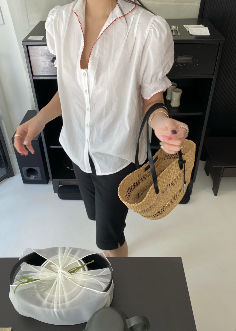 OUPPT韓國東大門直郵女裝新款26夏季時尚休閑人氣襯衫蕾絲衫OUPPT襯衫/蕾絲衫