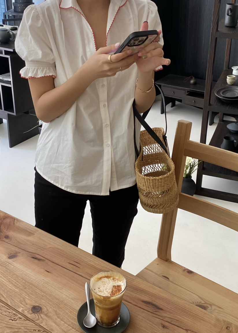 OUPPT韓國東大門直郵女裝新款26夏季時尚休閑人氣襯衫蕾絲衫OUPPT襯衫/蕾絲衫