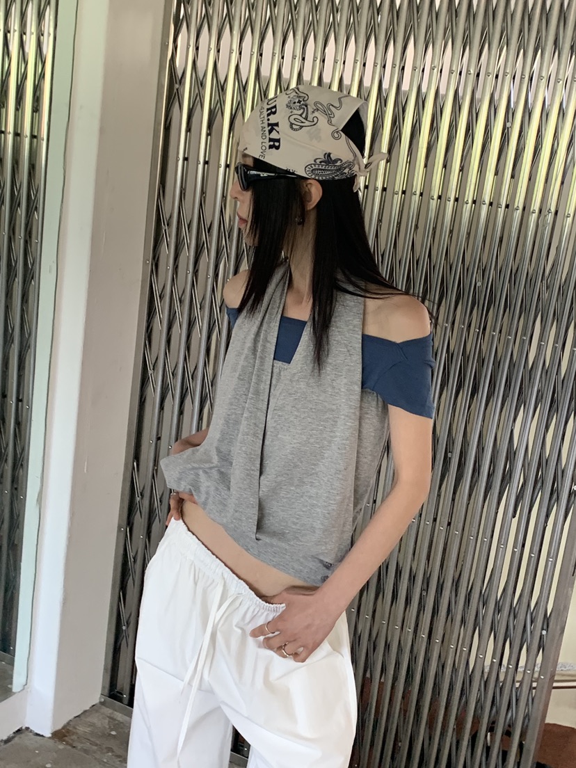VAARA東大門實拍韓國女裝新款人氣休閑推薦熱賣26春夏吊帶背心VAARA吊帶/背心