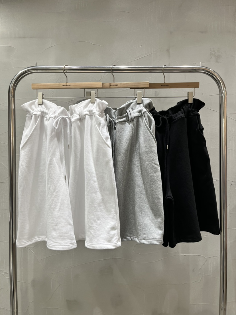 INSSENSE-A韓國東大門直郵女士新款職業26夏季短褲荷葉邊INSSENSE-A短褲