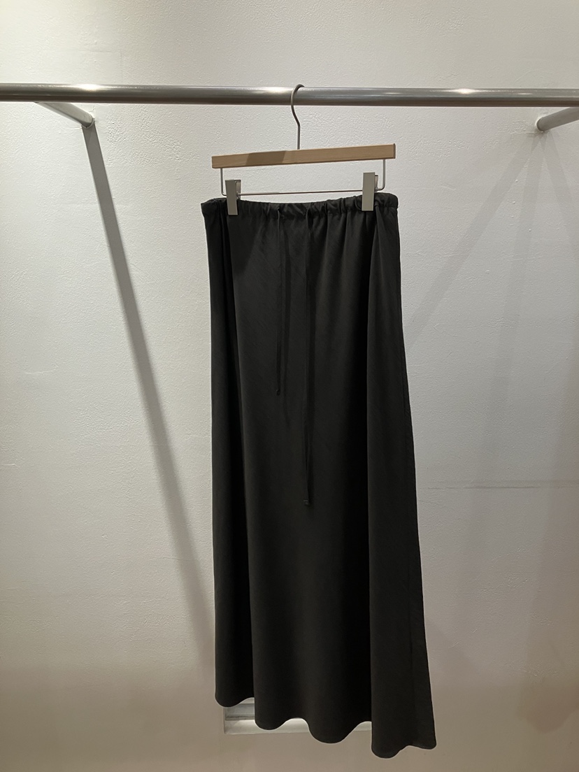 FL LANEL東大門實拍韓國女士新品休閑26春夏熱賣職業長裙FL LANEL長裙圖色4墨色