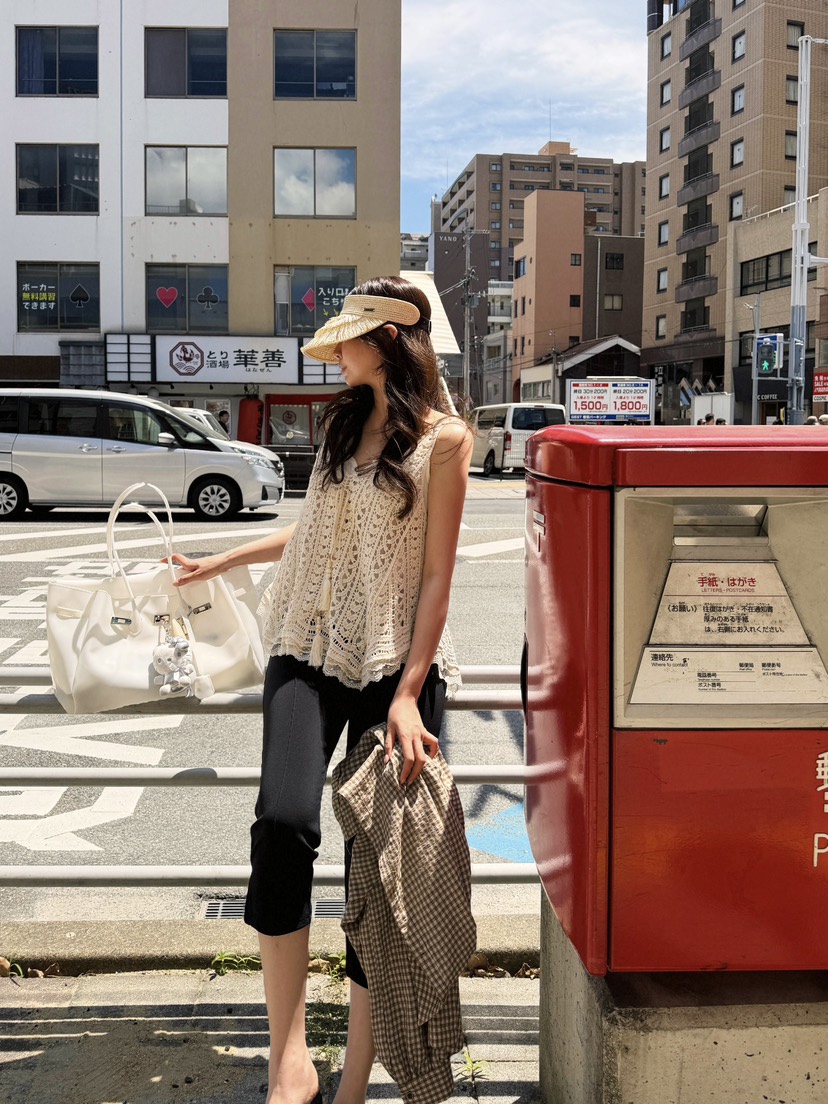 81 MARKET-L東大門實拍韓國女士新品26夏季休閑吊帶背心81 MARKET-L吊帶/背心